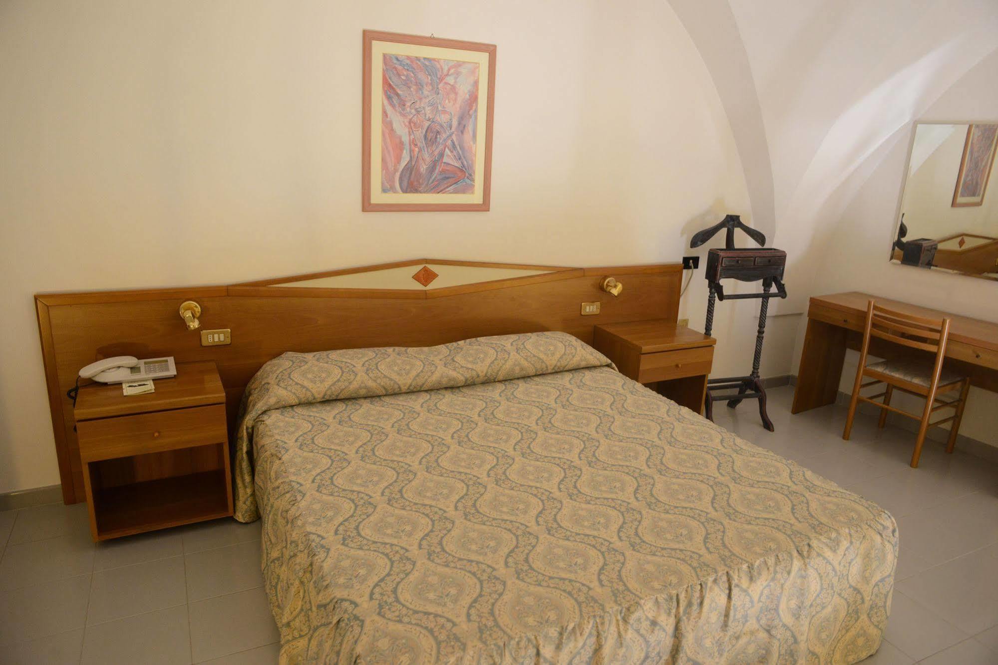 Albergo Italia Matera Exterior photo